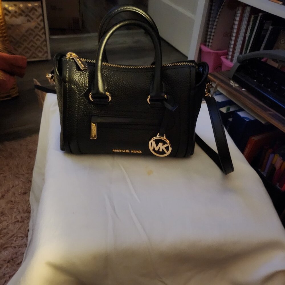 Michael Kors  Crossbody MINI - Picture 3 of 3